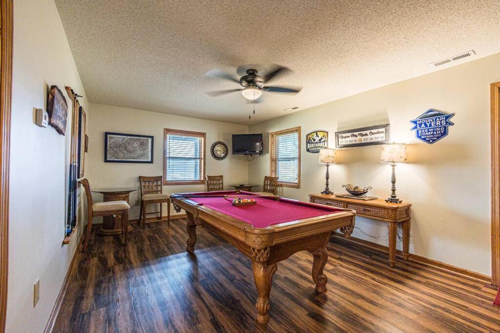 Stunning Mtn. Views! 4Br With All The Amenities! - Vista Vibes- Bryson City Kültér fotó
