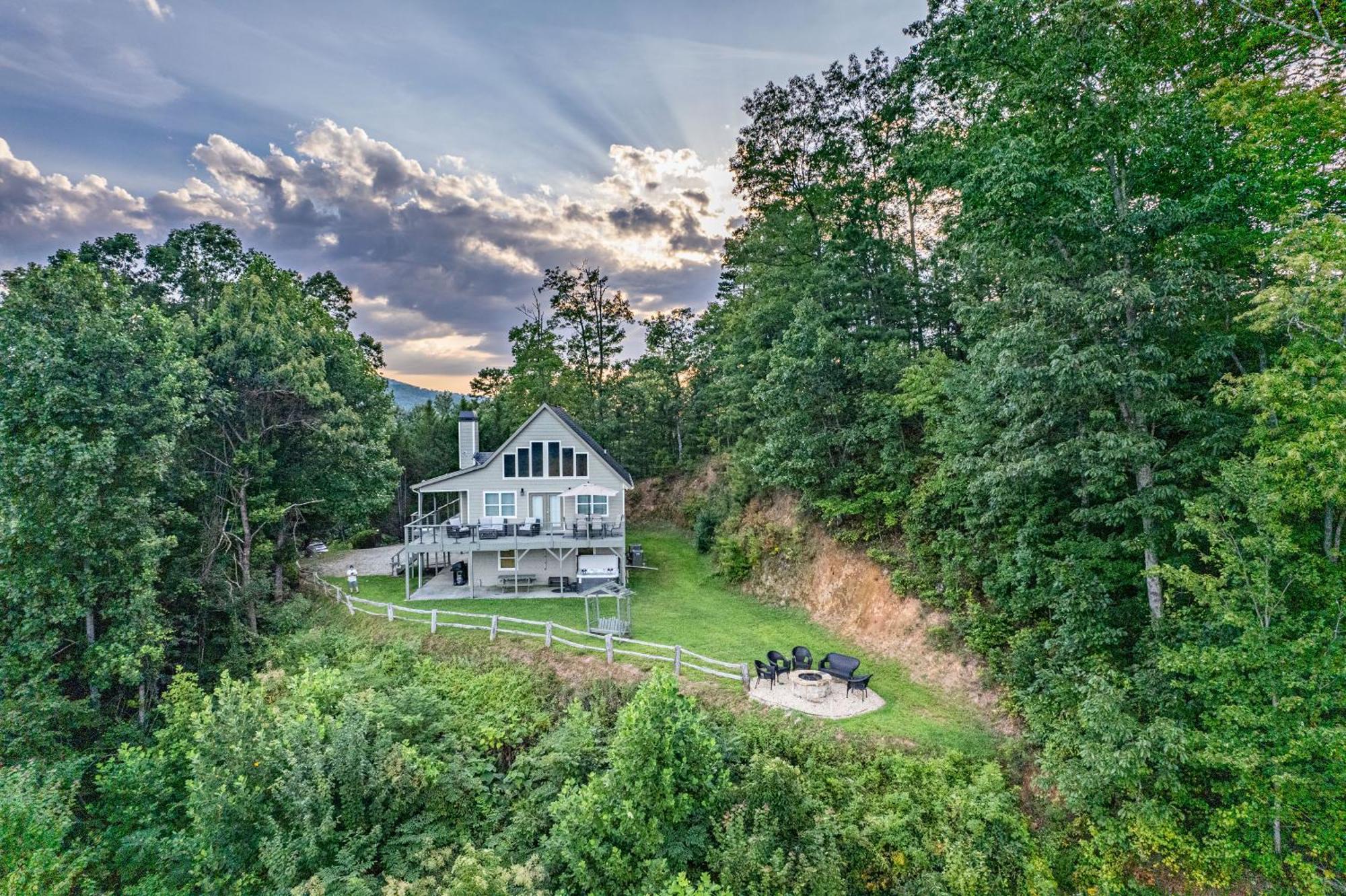 Stunning Mtn. Views! 4Br With All The Amenities! - Vista Vibes- Bryson City Kültér fotó